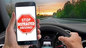 Distracted drivers cause accidents, injuries and fatalities